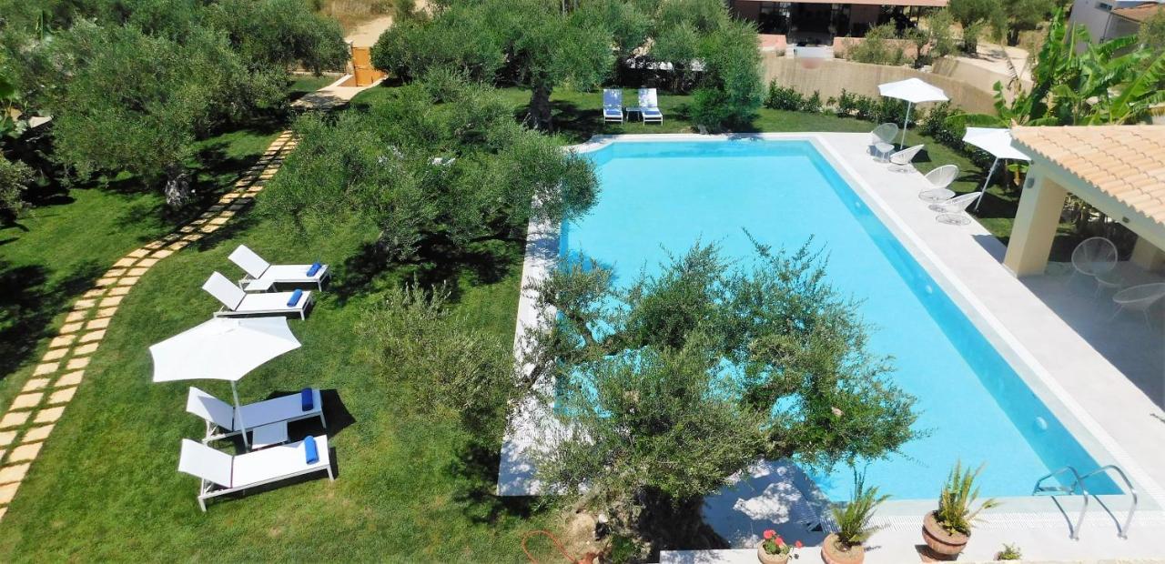 Orea Superior Rooms Kypseli Exterior foto