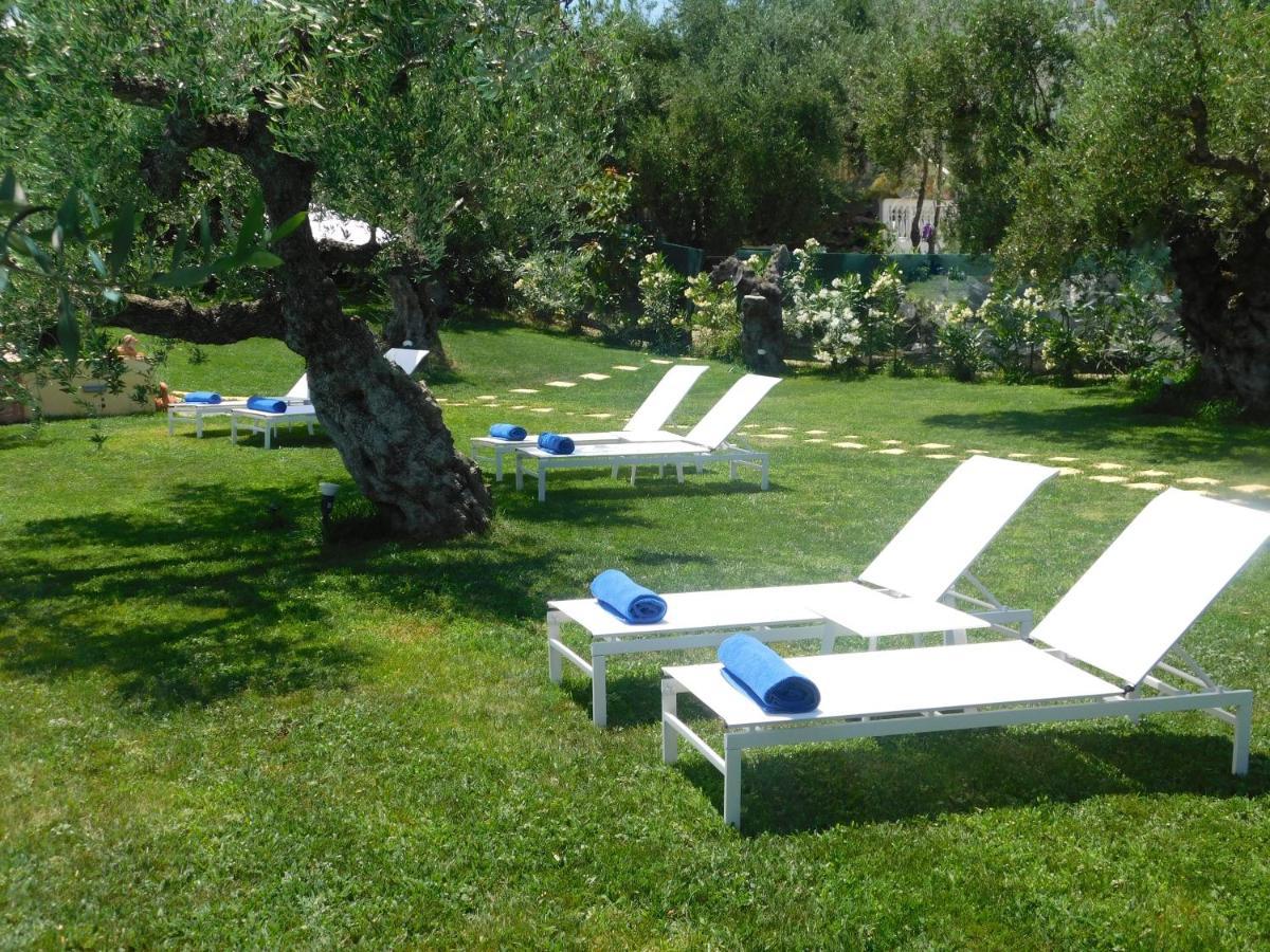 Orea Superior Rooms Kypseli Exterior foto