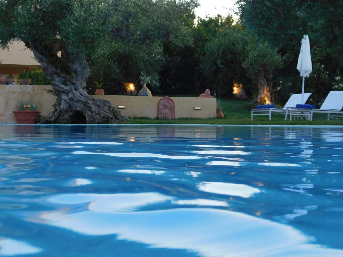 Orea Superior Rooms Kypseli Exterior foto