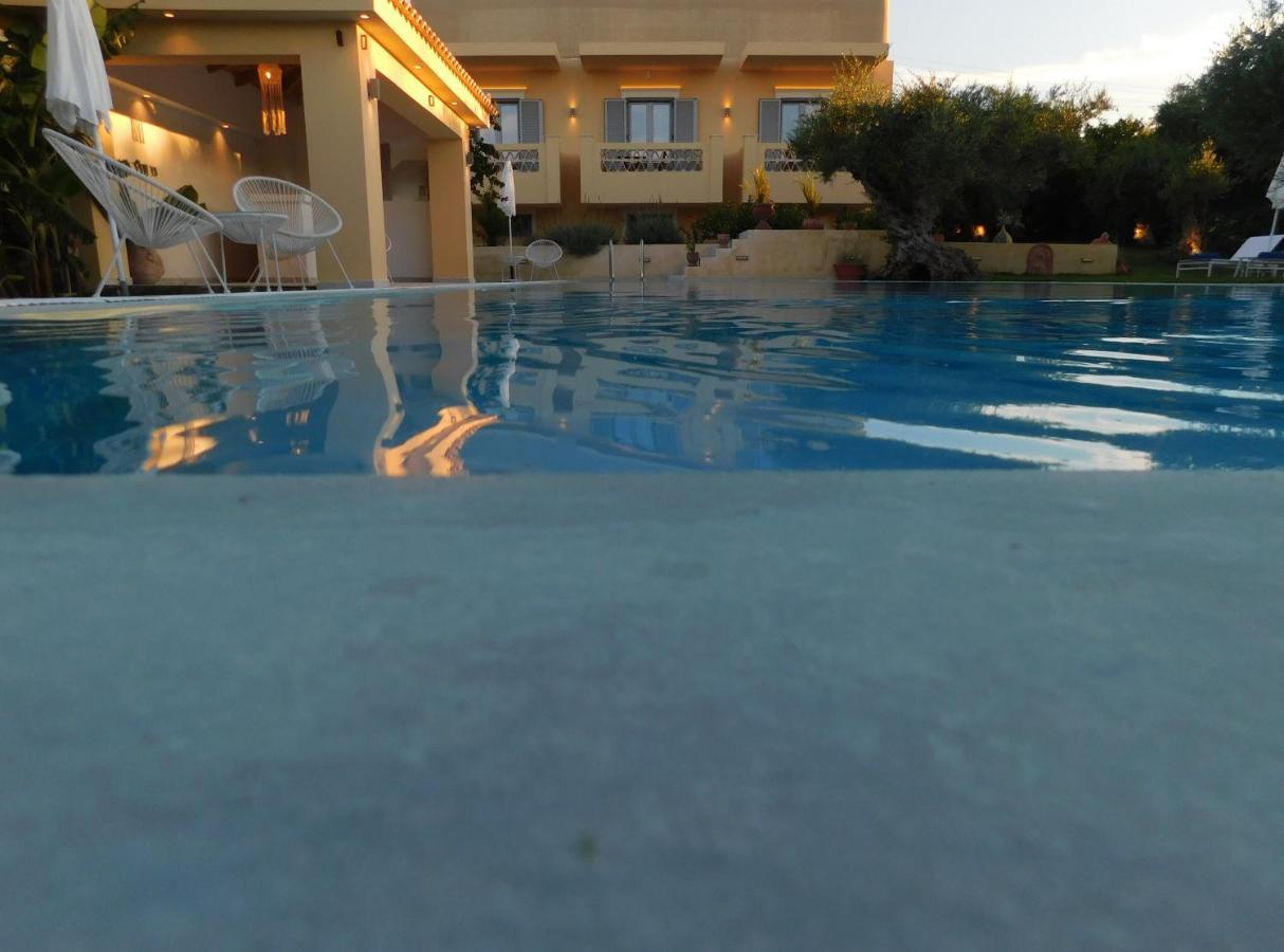 Orea Superior Rooms Kypseli Exterior foto
